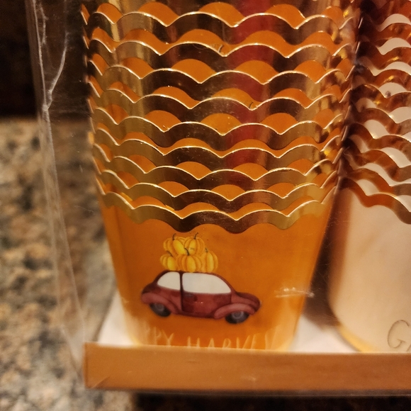 Rae Dunn Fall 50 Piece Baking Cups - Picture 3 of 6